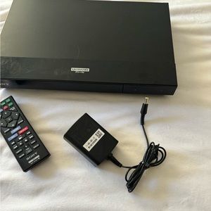 Sony Ultra HD Blu-ray Dvd  Player UBP-X700
